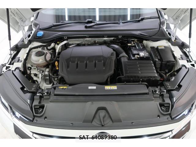 VolksWagen ARTEON 2023-08 8812106-15