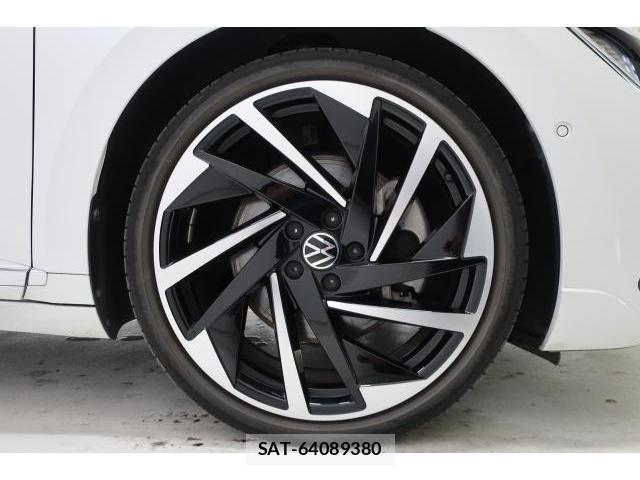 VolksWagen ARTEON 2023-08 8812106-16