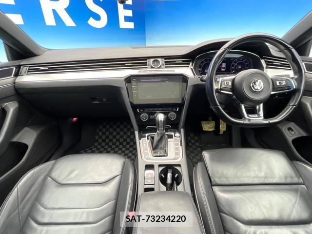 VolksWagen ARTEON 2018-02 8812277-1