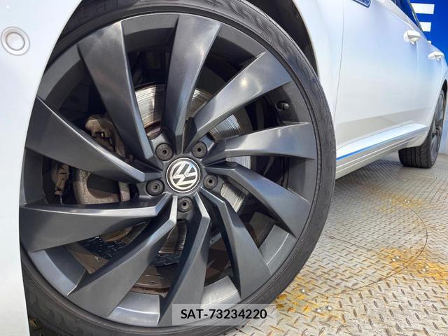 VolksWagen ARTEON 2018-02 8812277-14