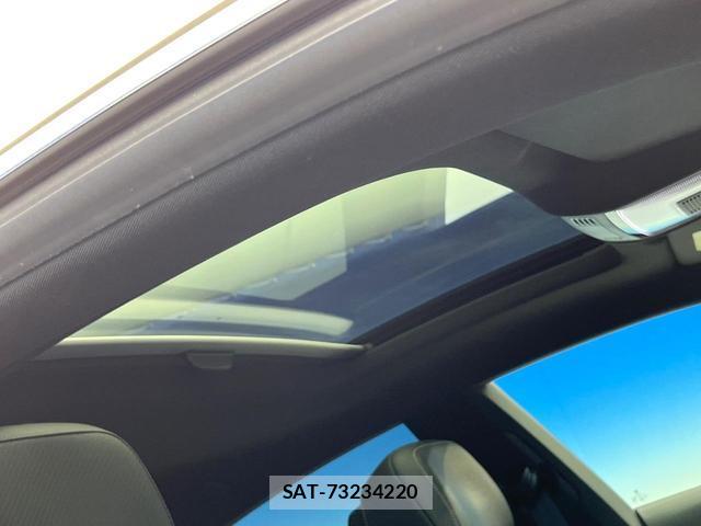 VolksWagen ARTEON 2018-02 8812277-3