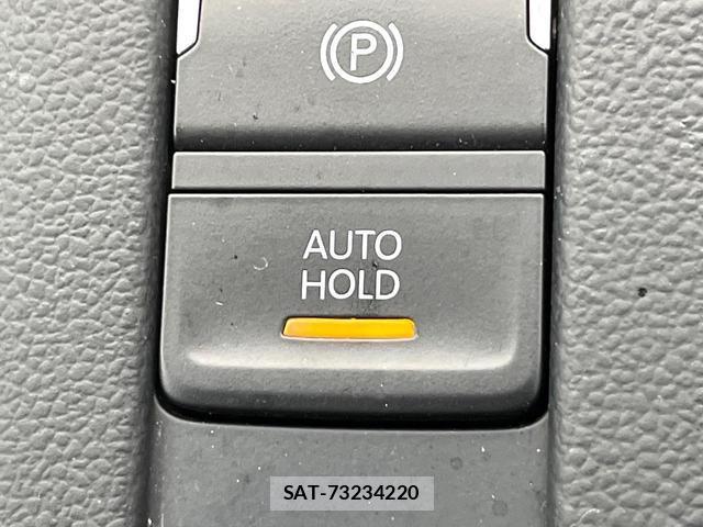 VolksWagen ARTEON 2018-02 8812277-5