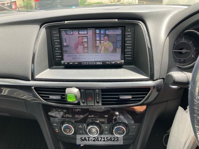 Mazda ATENZA 2014-03 8813353-17