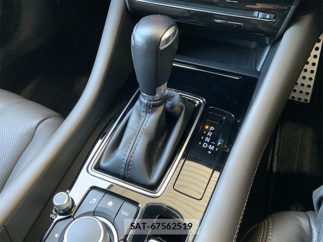 Mazda ATENZA WAGON 2018-09 8813021-9