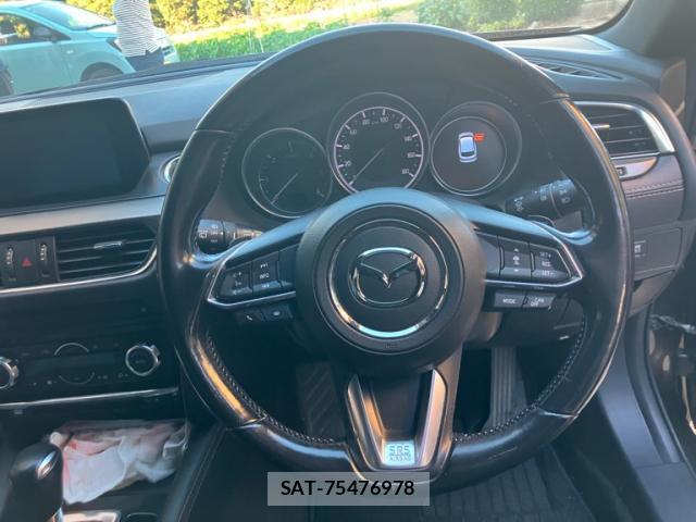 Mazda ATENZA WAGON 2017-03 8813389-11