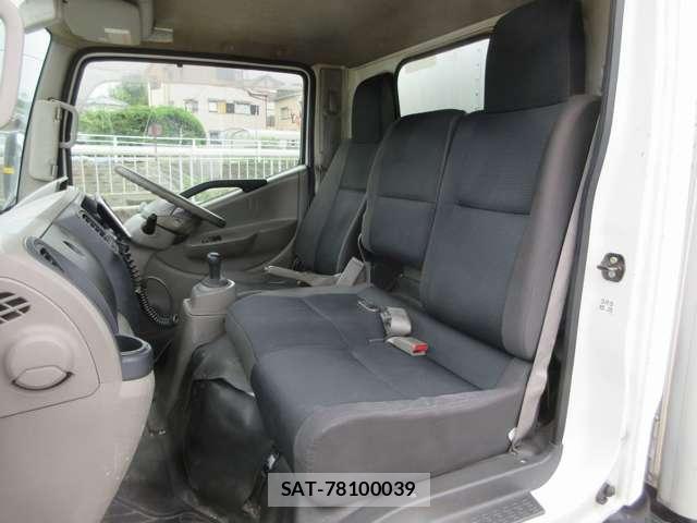 Nissan ATLAS 2014-02 8816951-6