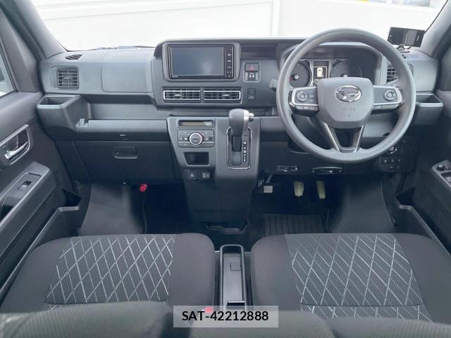 Daihatsu ATRAI 2023-10 8812237-1