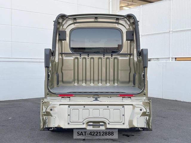Daihatsu ATRAI 2023-10 8812237-9