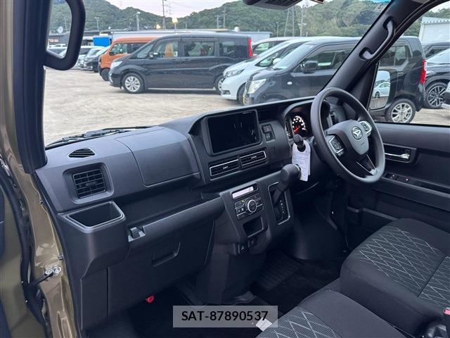 Daihatsu ATRAI 2026-02 8814726-3