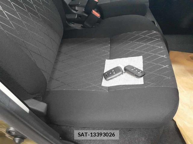 Daihatsu ATRAI 2024-12 8817063-5
