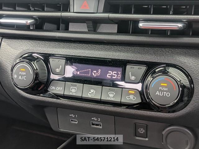 Nissan AURA 2024-10 8813067-9