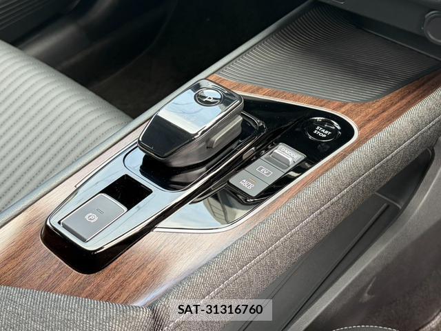 Nissan AURA 2022-03 8815138-11