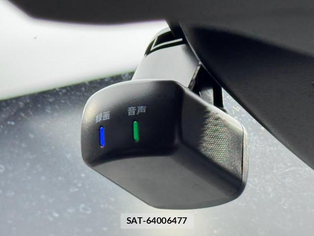 Nissan AURA 2024-06 8815199-8