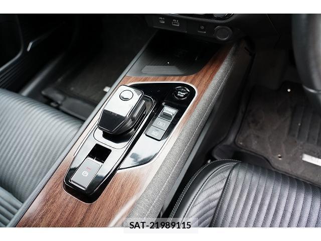 Nissan AURA 2022-09 8817293-17