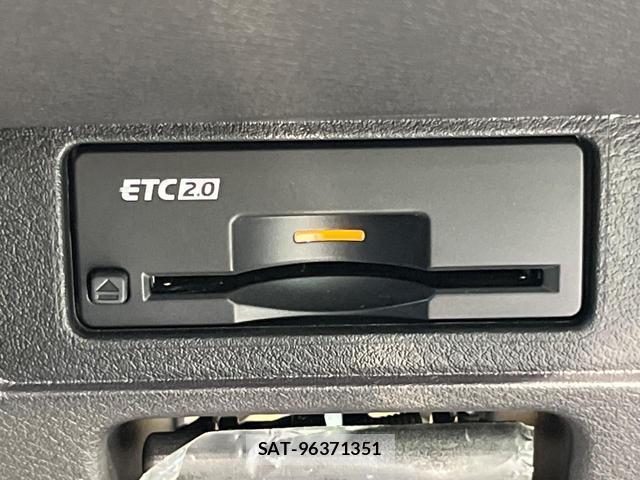 Nissan AURA 2025-07 8817558-6