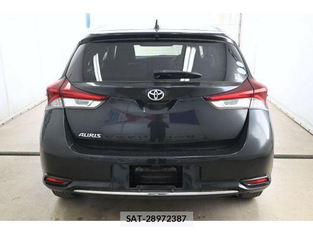 Toyota AURIS 2016-05 8816057-10