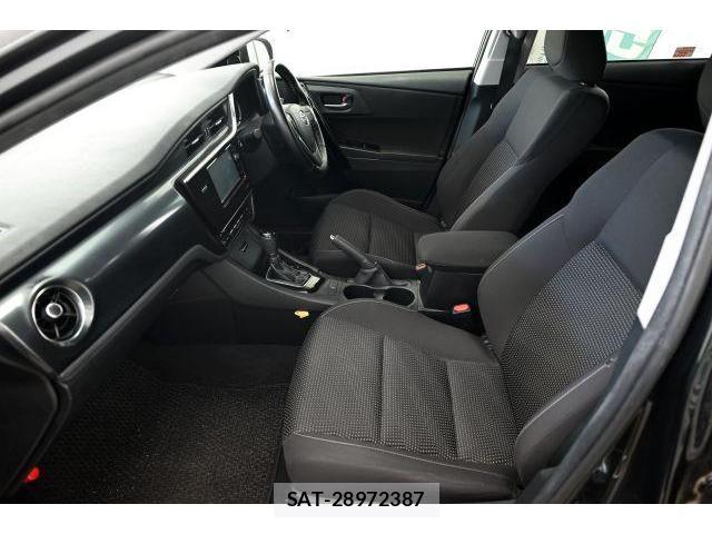 Toyota AURIS 2016-05 8816057-14