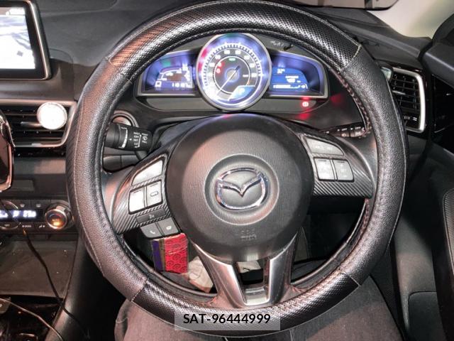 Mazda AXELA HYBRID 2015-12 8816435-14