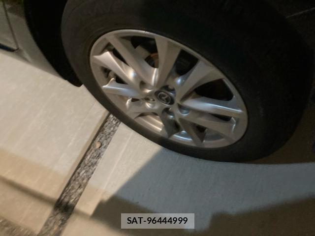 Mazda AXELA HYBRID 2015-12 8816435-4