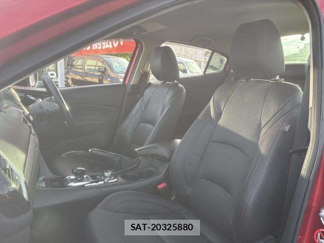 Mazda AXELA HYBRID 2013-11 8817730-13