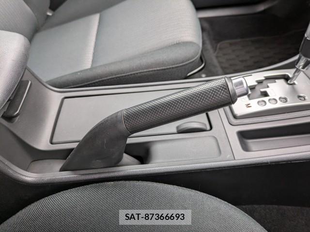 Mazda AXELA SPORT 2007-08 8813741-18