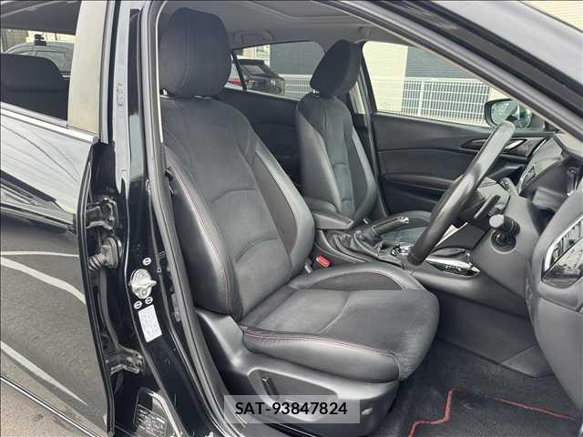 Mazda AXELA SPORT 2015-03 8814129-10