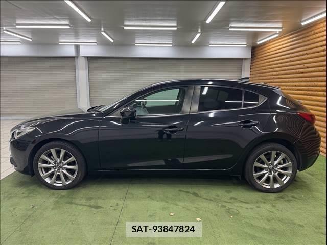 Mazda AXELA SPORT 2015-03 8814129-16