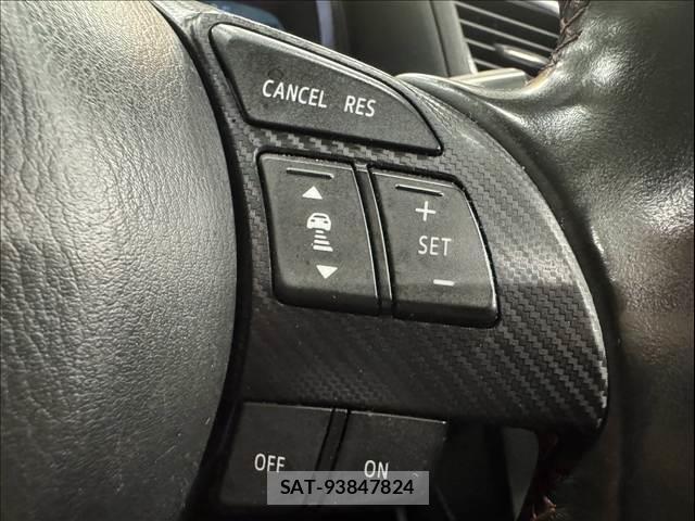 Mazda AXELA SPORT 2015-03 8814129-9