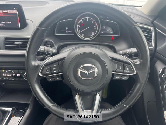 Mazda AXELA SPORT 2016-07 8814743-10
