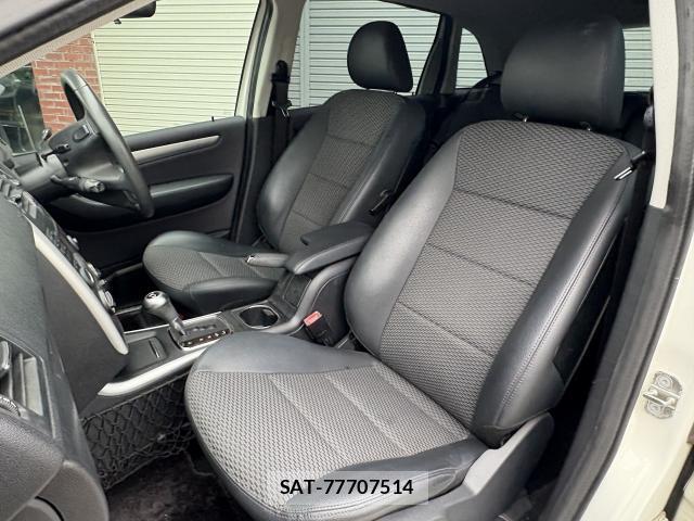 Mercedes Benz B-CLASS 2011-04 8812466-5