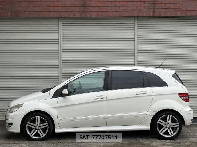 Mercedes Benz B-CLASS 2011-04 8812466-8