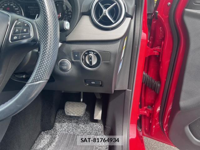 Mercedes Benz B-CLASS 2015-07 8814288-15