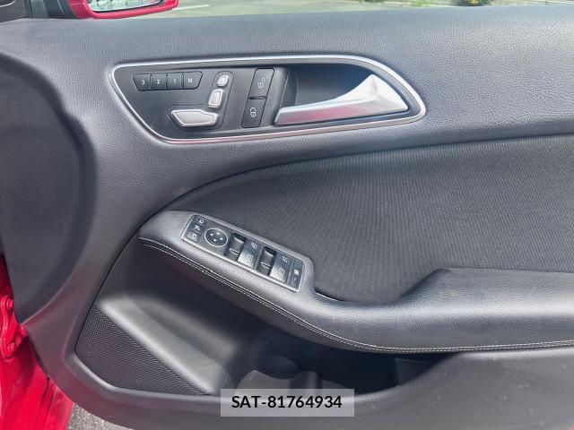 Mercedes Benz B-CLASS 2015-07 8814288-17