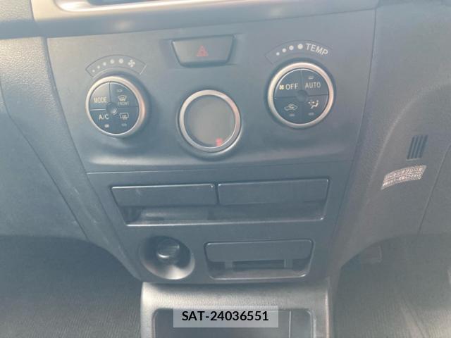 Toyota BB 2011-09 8812445-17