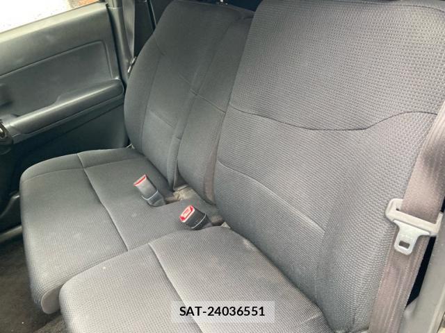 Toyota BB 2011-09 8812445-6
