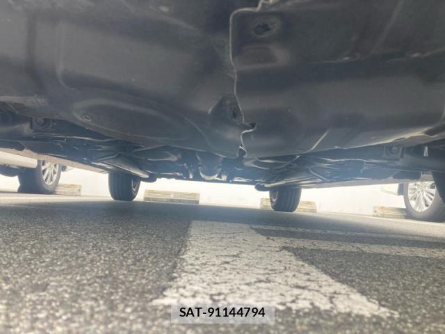 Toyota BB 2001-10 8813569-2