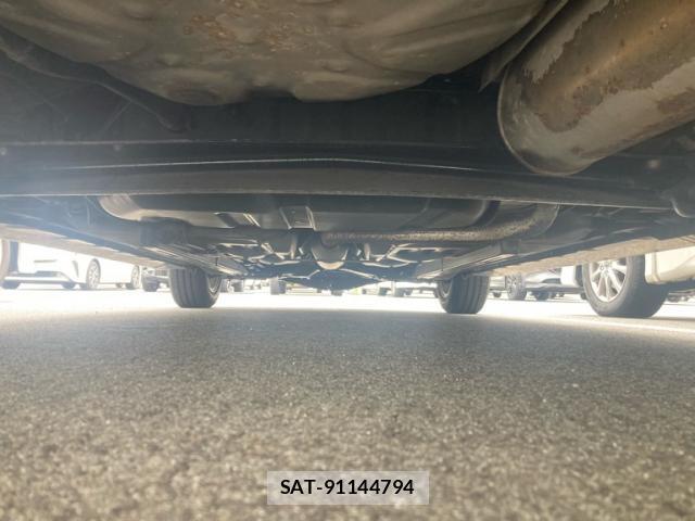 Toyota BB 2001-10 8813569-4