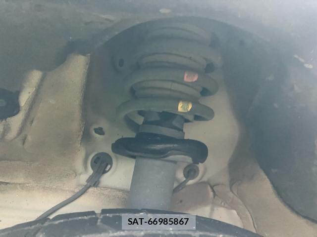 Toyota BB 2012-03 8813848-12