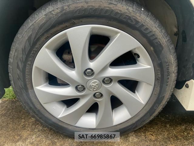 Toyota BB 2012-03 8813848-13