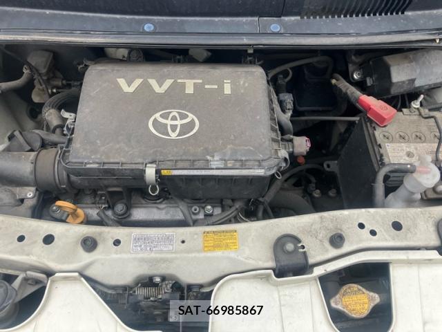 Toyota BB 2012-03 8813848-19