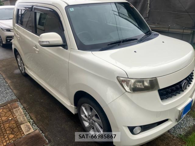 Toyota BB 2012-03 8813848-2