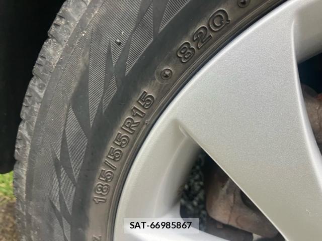 Toyota BB 2012-03 8813848-3