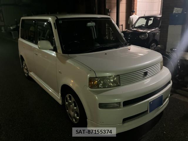 Toyota BB 2005-09 8813905-2