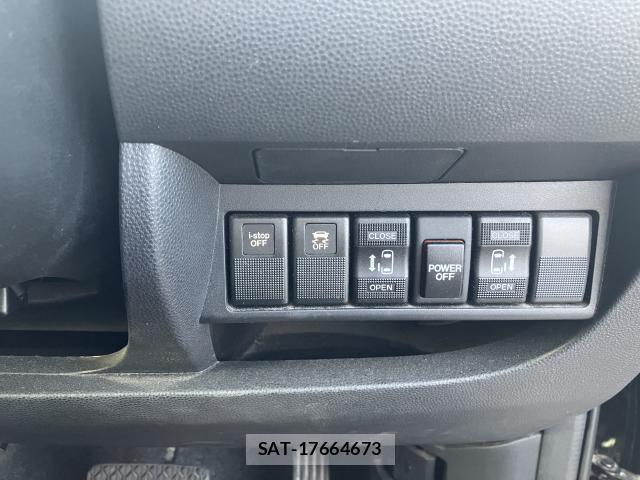 Mazda BIANTE 2016-02 8817727-7