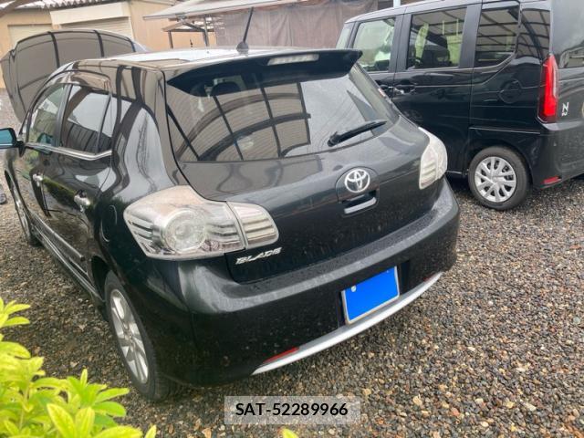 Toyota BLADE 2010-03 8813294-13