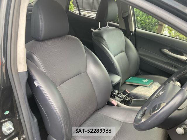 Toyota BLADE 2010-03 8813294-9