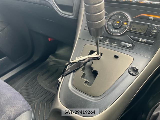 Toyota BLADE 2008-04 8813336-17