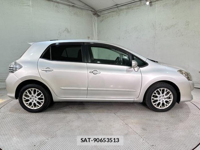 Toyota BLADE 2007-11 8817095-12