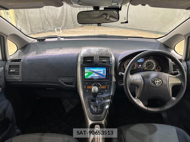 Toyota BLADE 2007-11 8817095-6