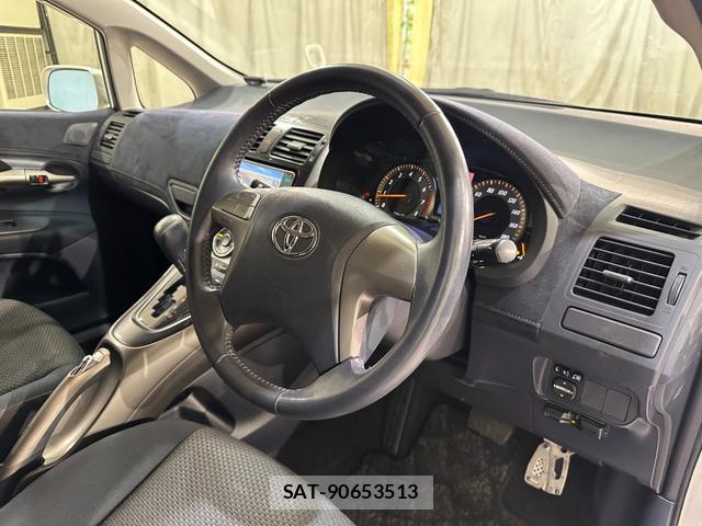 Toyota BLADE 2007-11 8817095-9